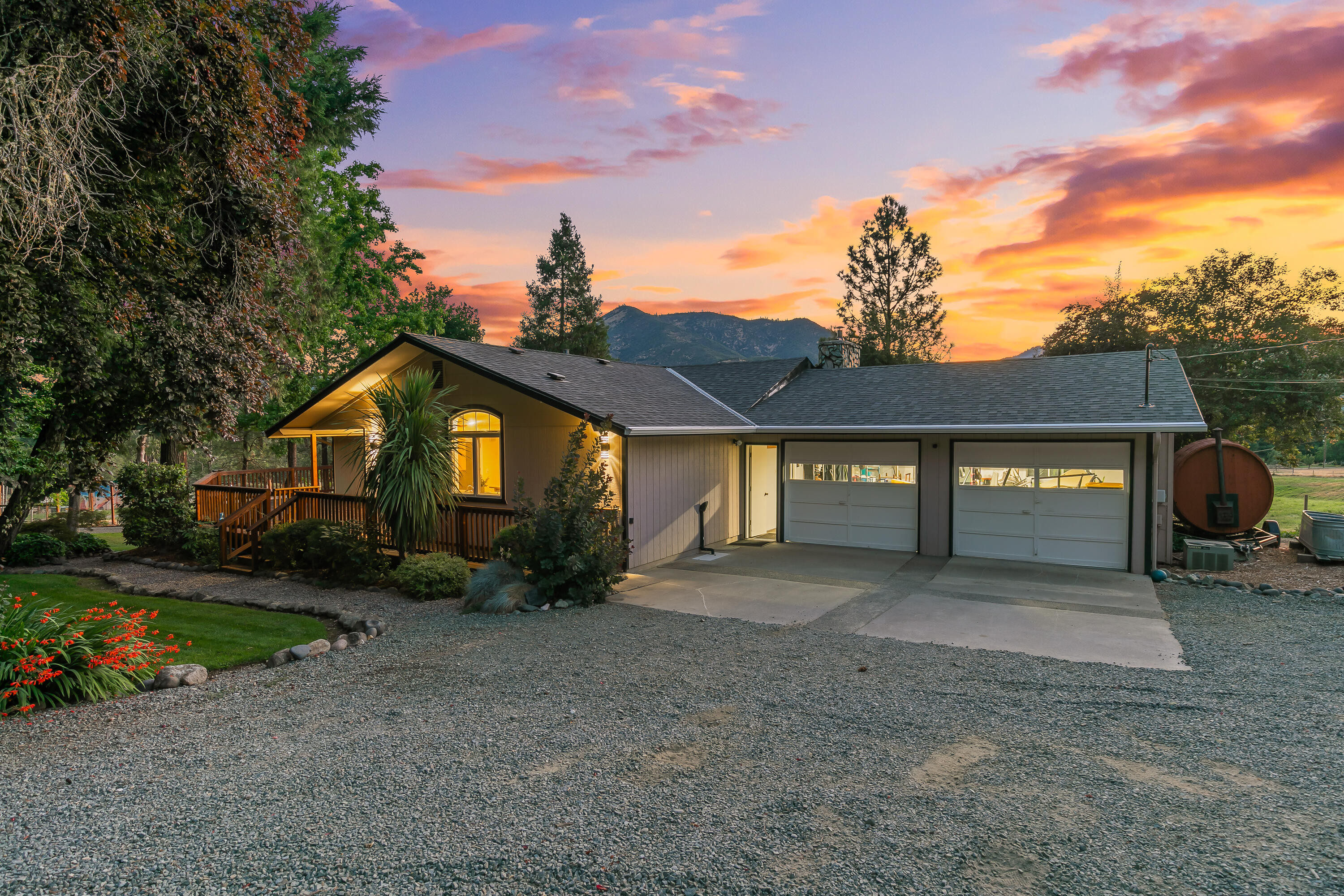 17600 Highway 238