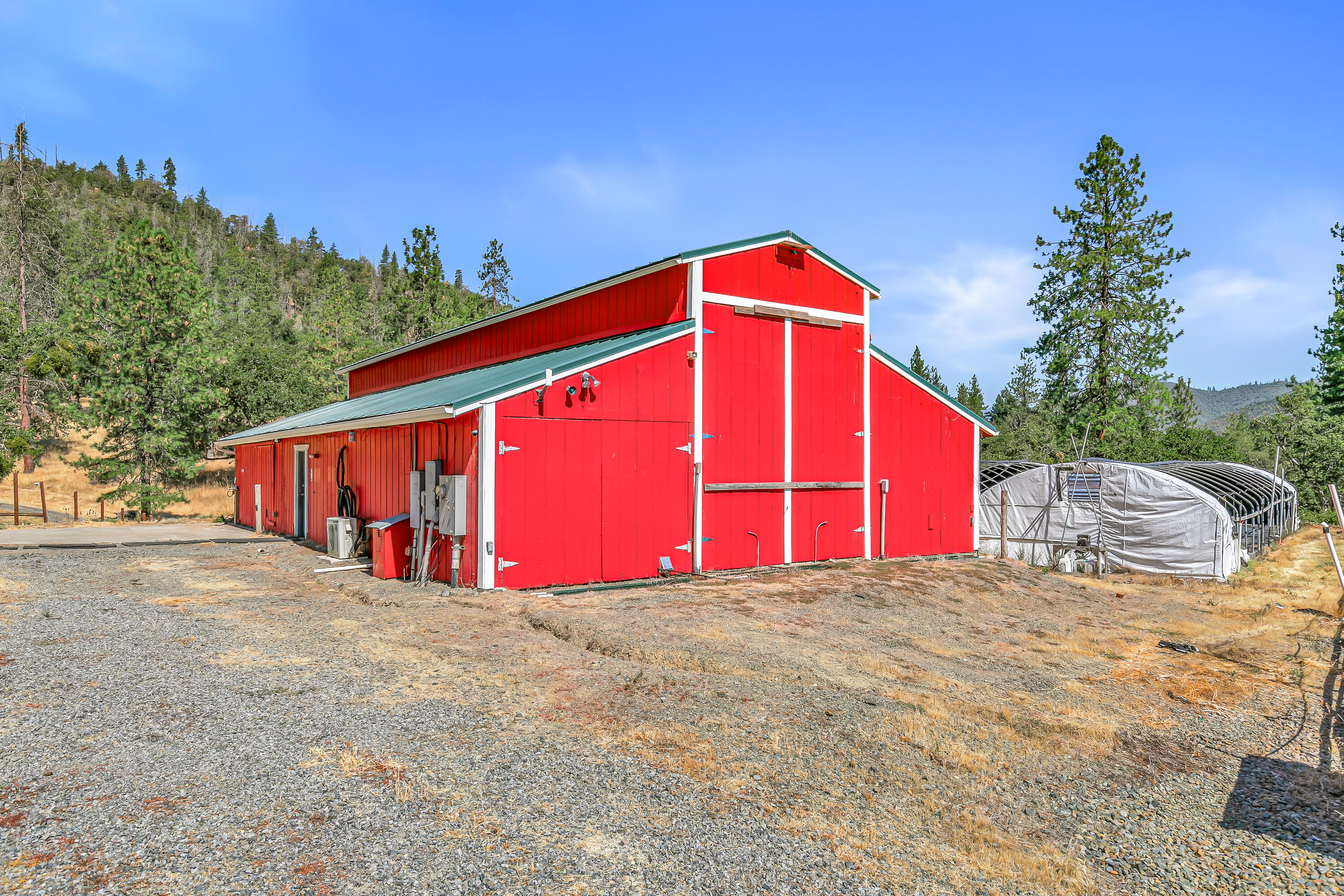 17600 Highway 238