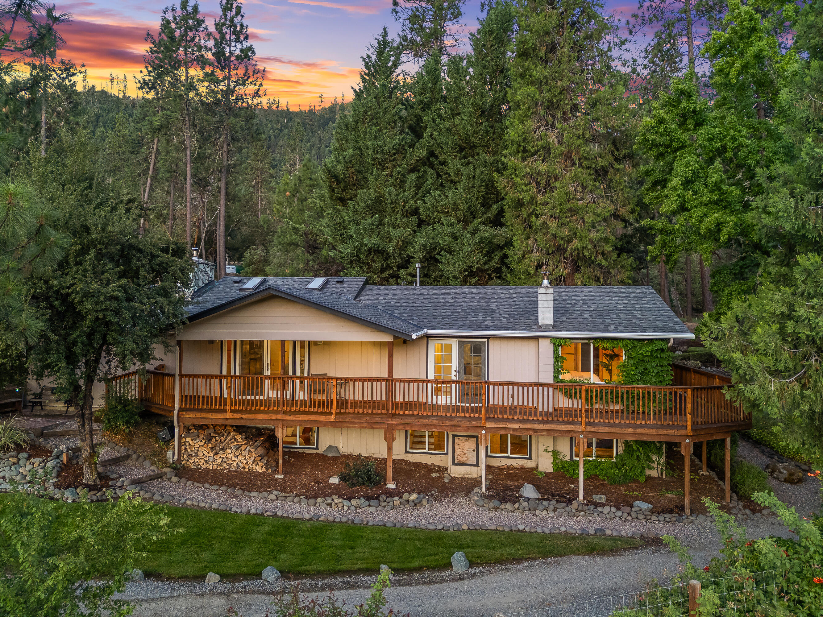 17600 Highway 238
