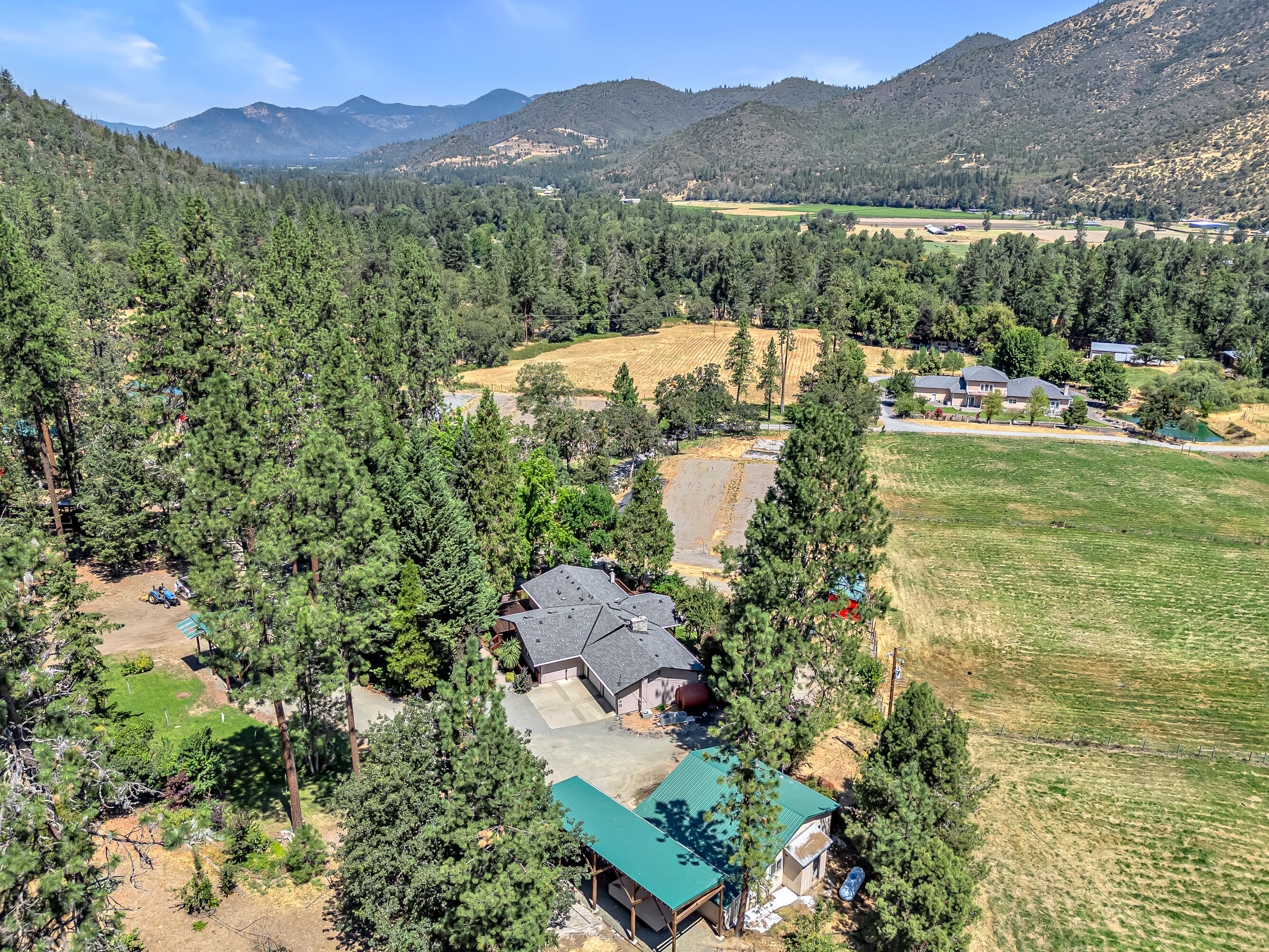 17600 Highway 238