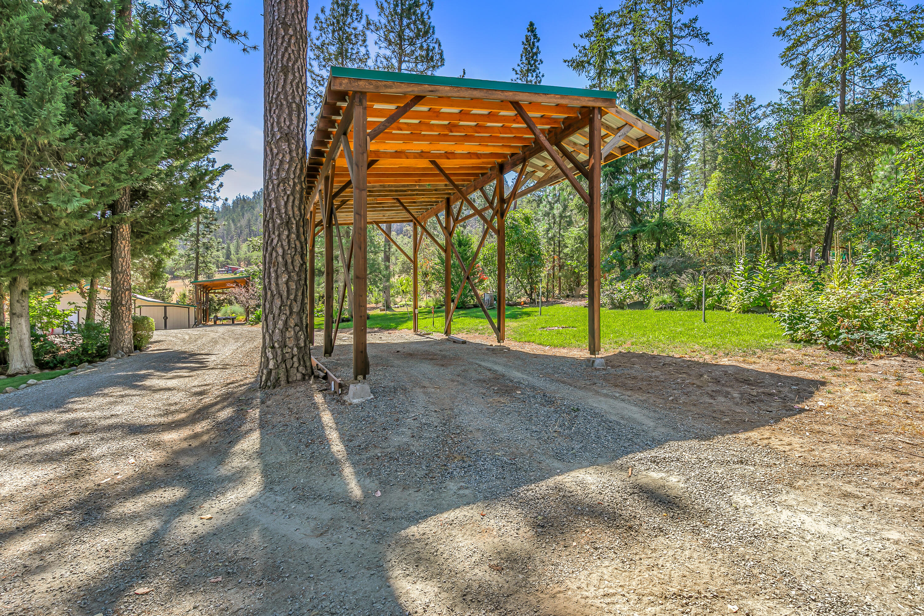 17600 Highway 238