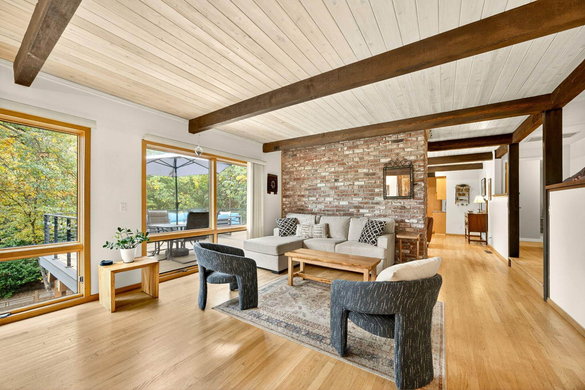 1012 Pinecrest Terrace