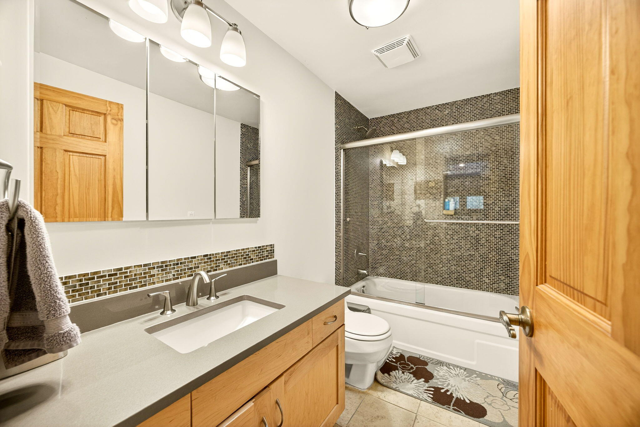 1012 Pinecrest Terrace