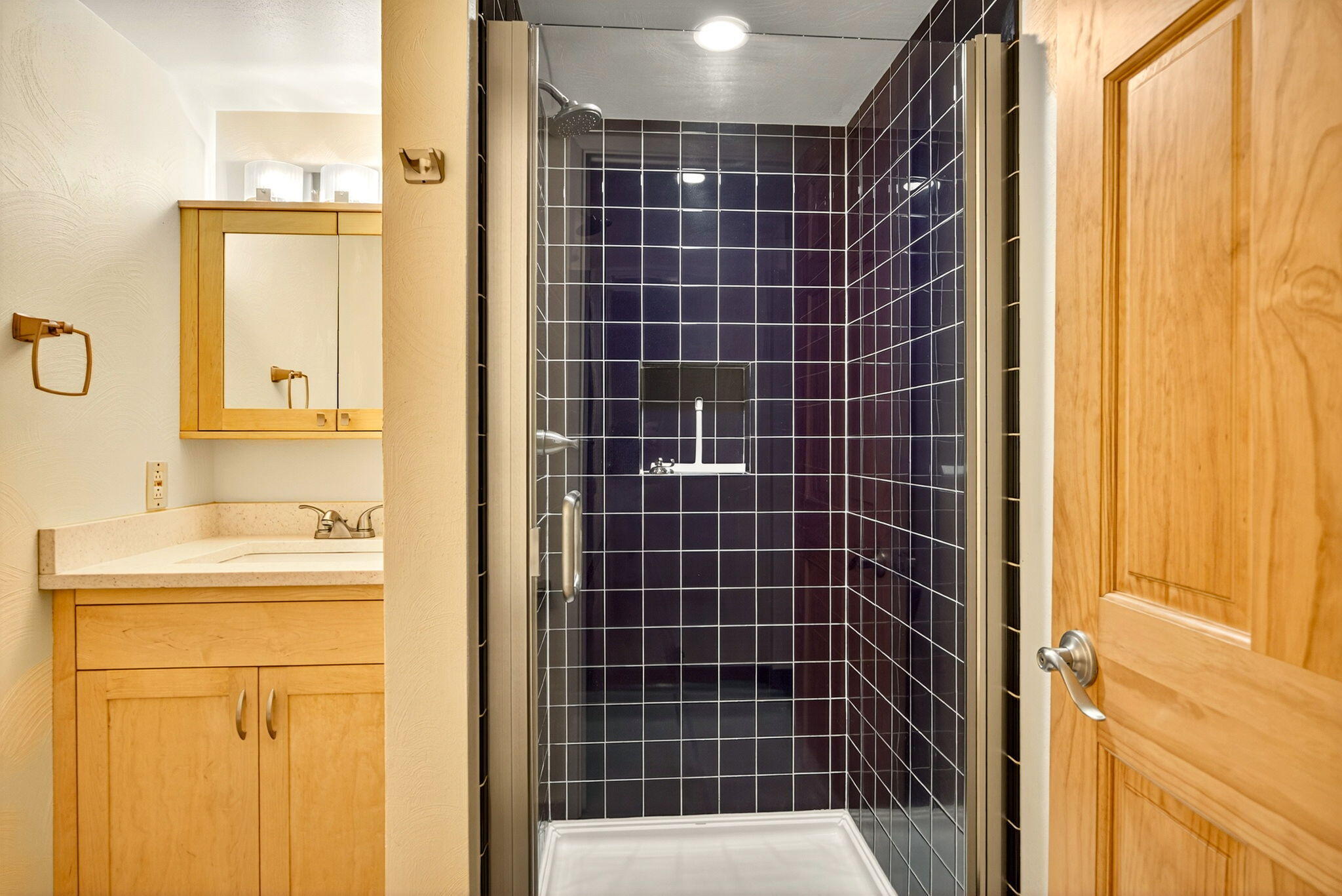 1012 Pinecrest Terrace