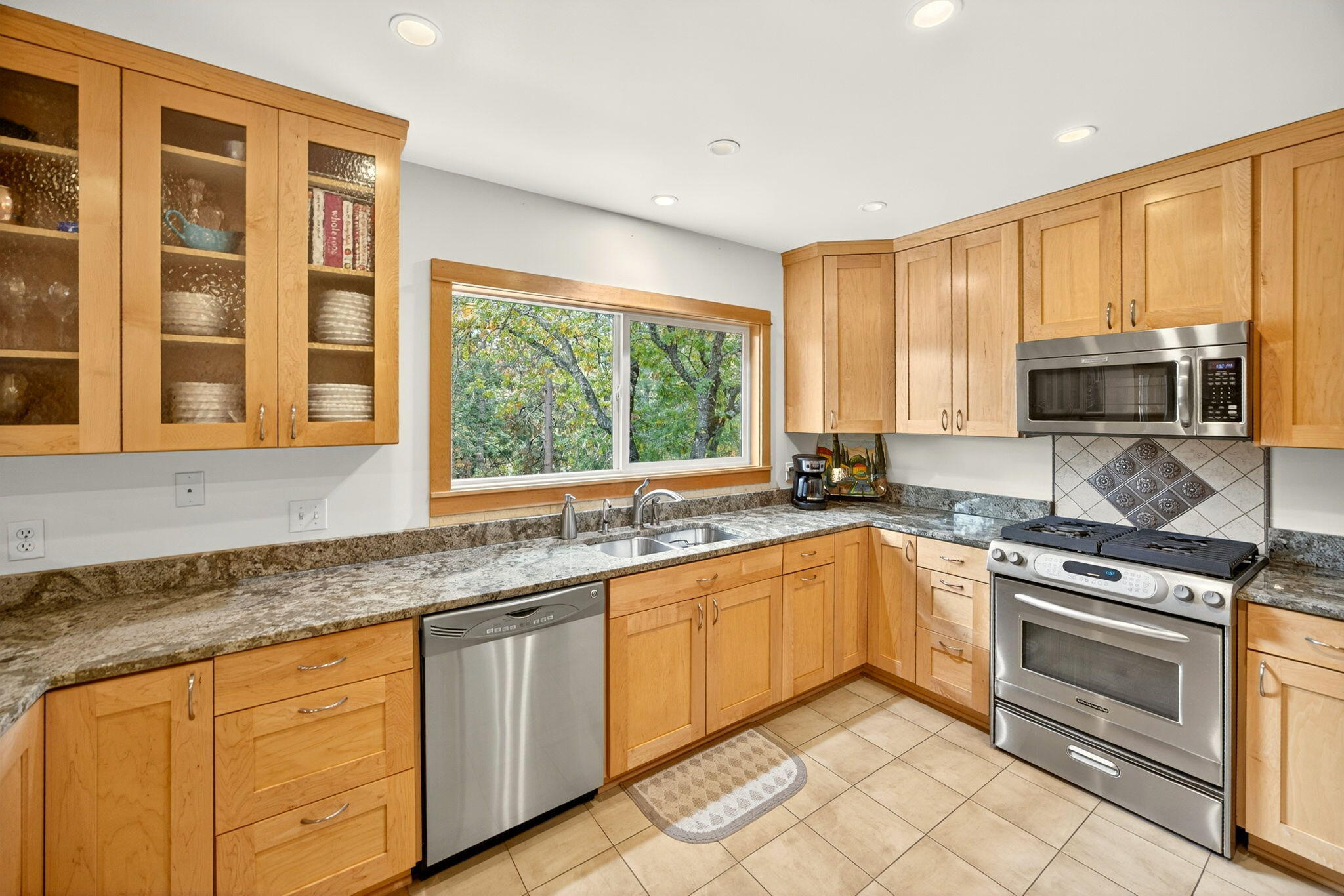 1012 Pinecrest Terrace