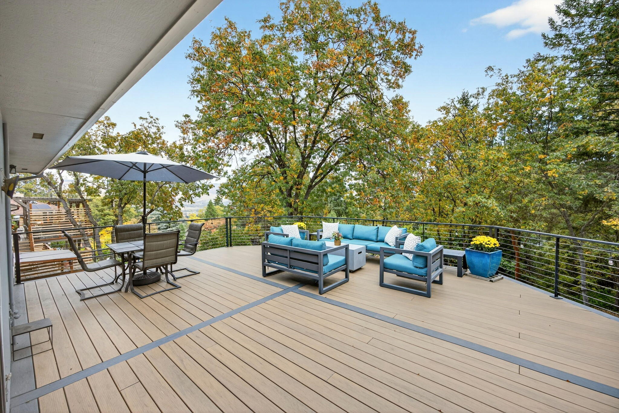 1012 Pinecrest Terrace