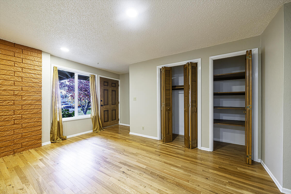 208 Oregon Terrace