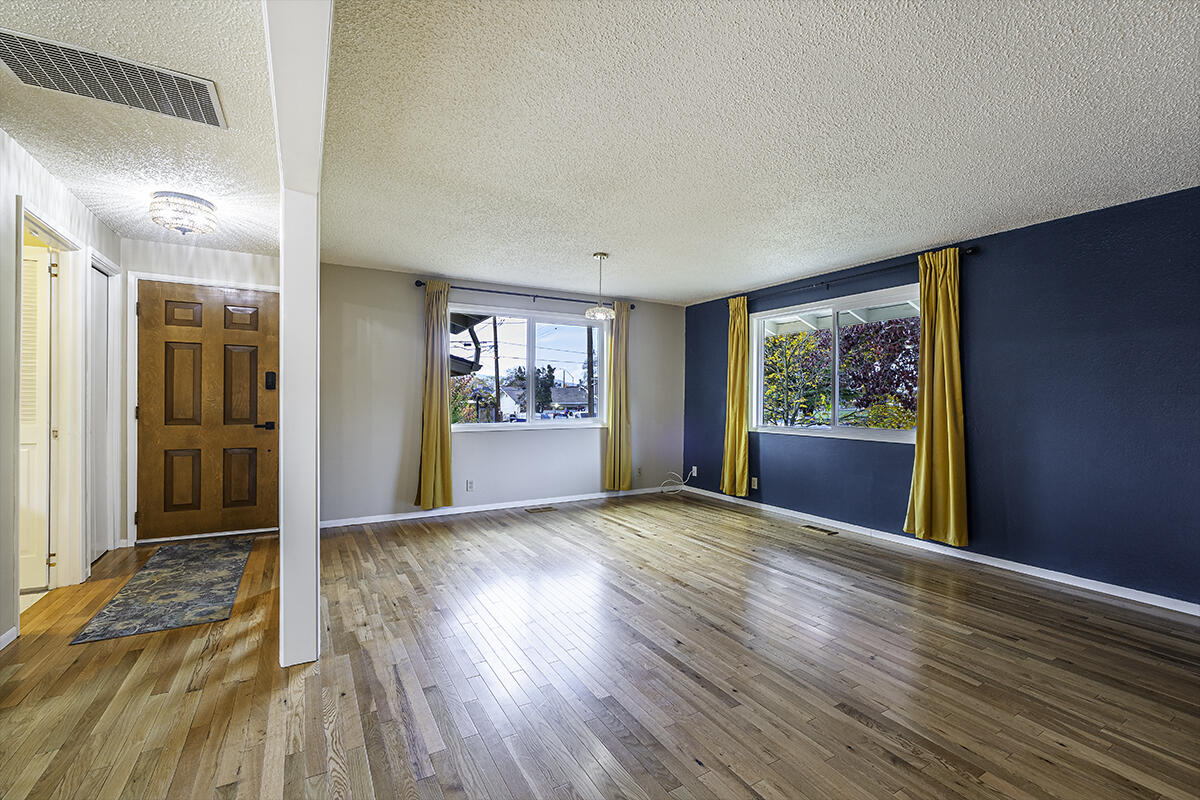 208 Oregon Terrace