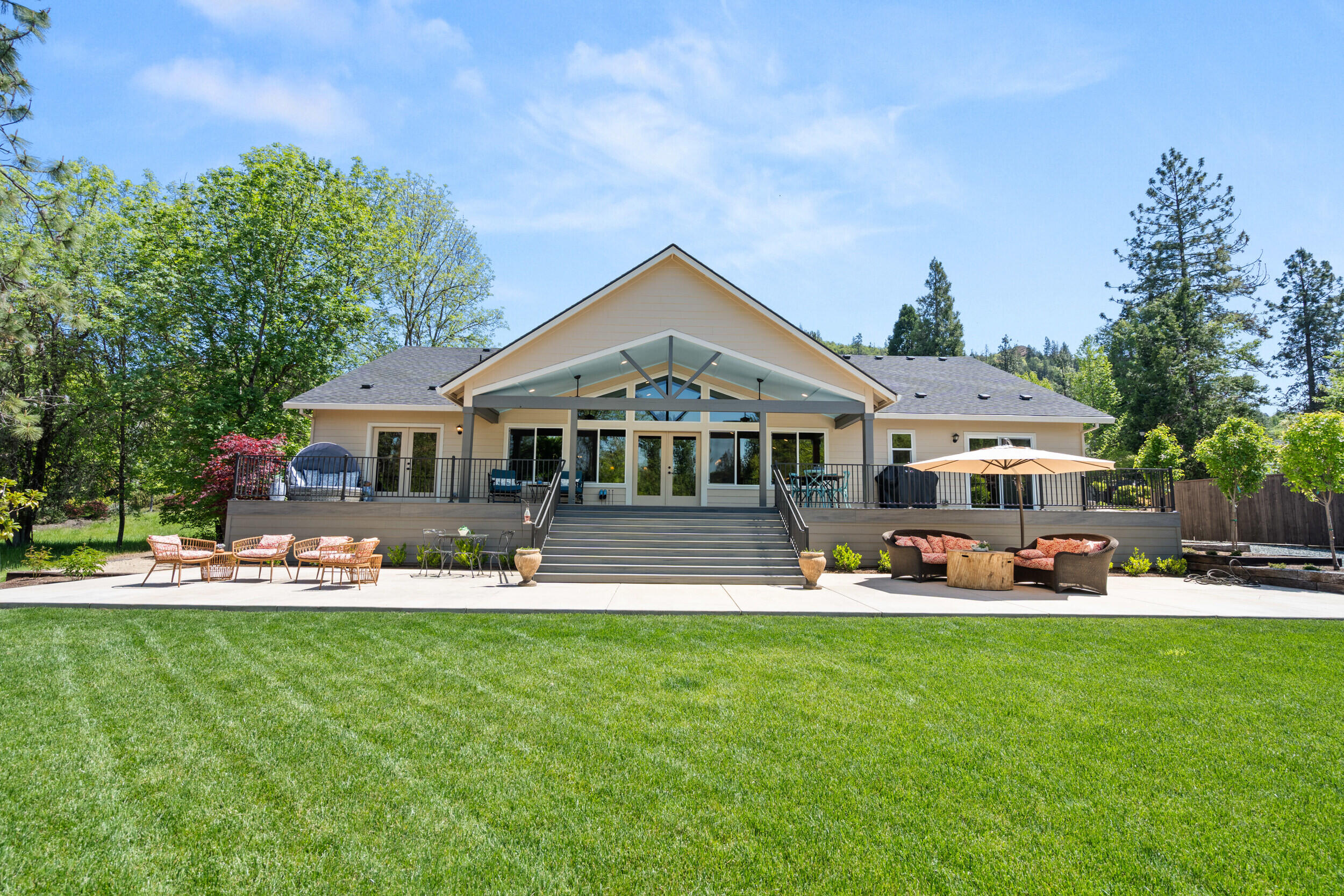 1060 Anglers Place