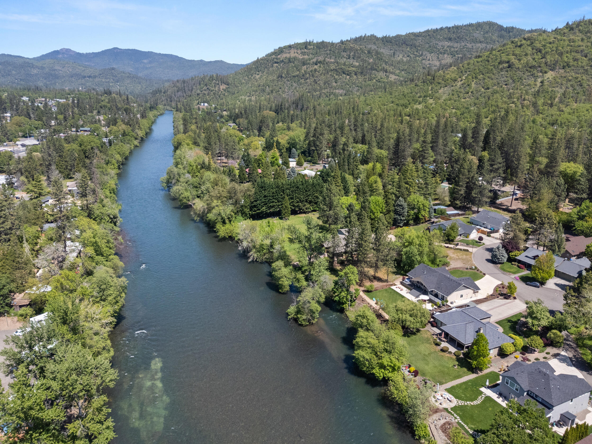 1060 Anglers Place