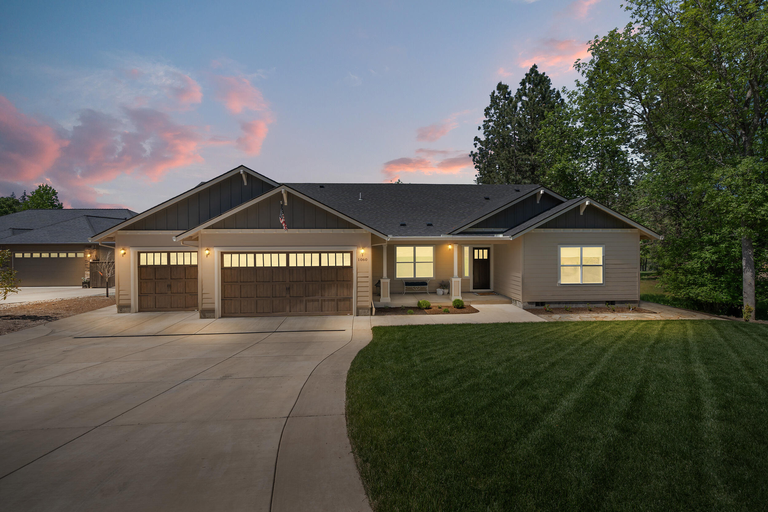 1060 Anglers Place