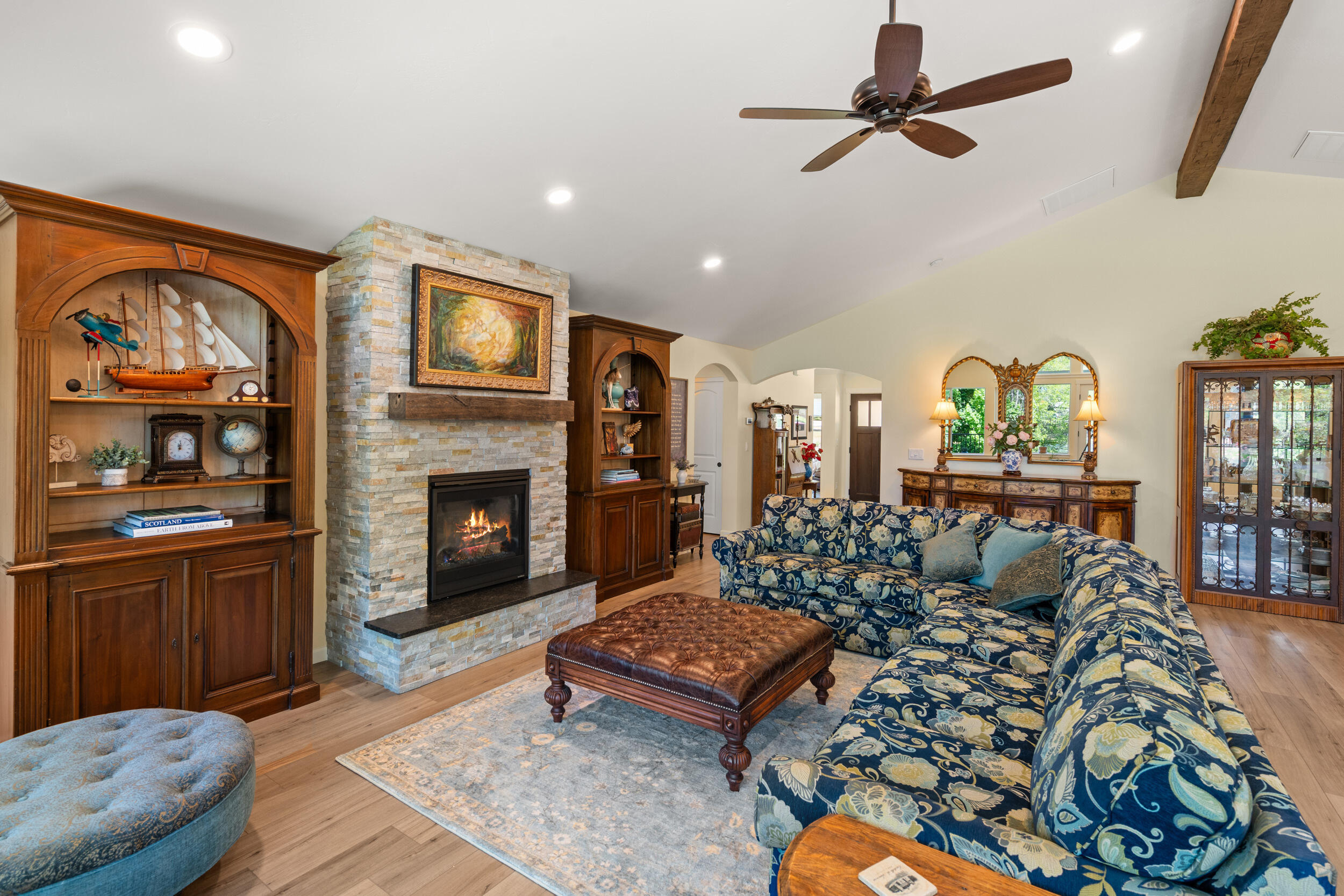 1060 Anglers Place