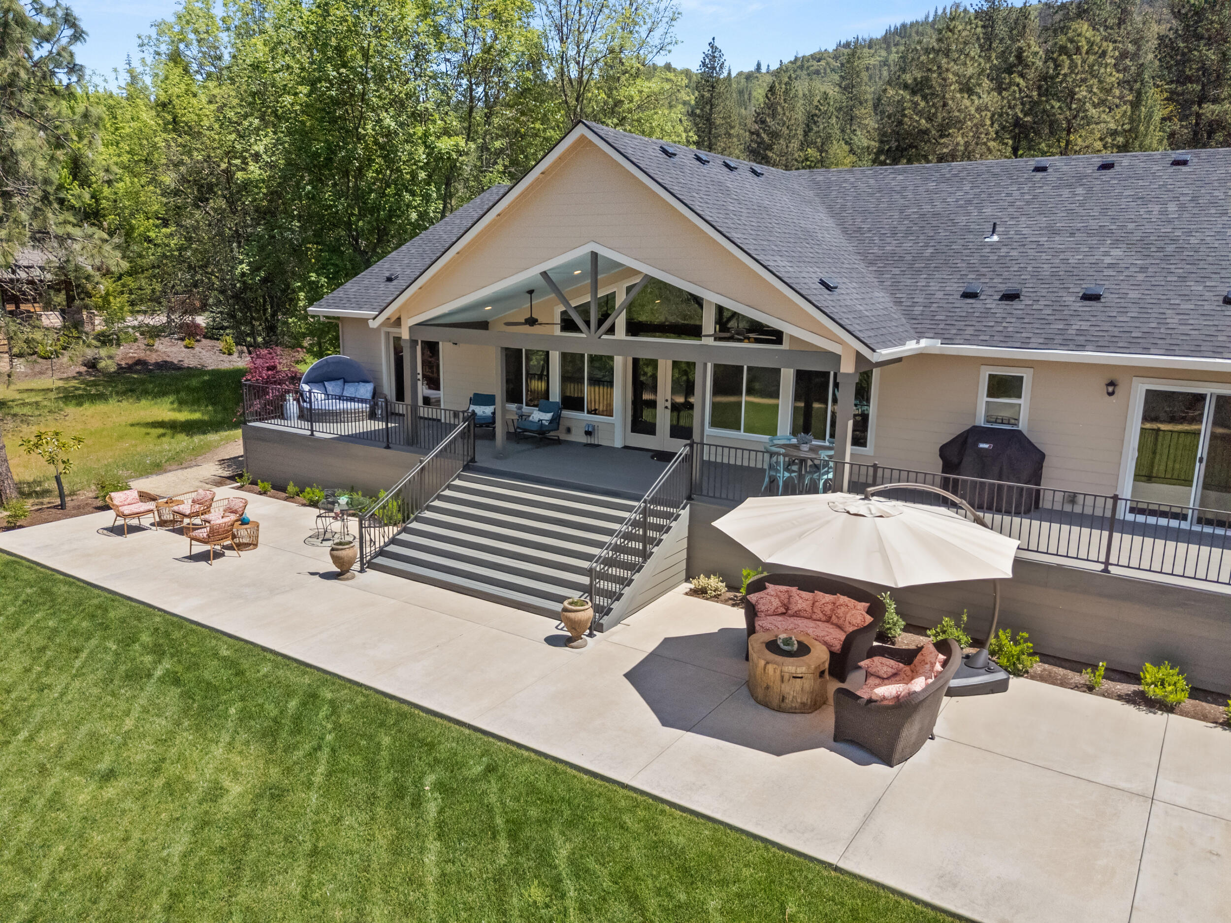 1060 Anglers Place