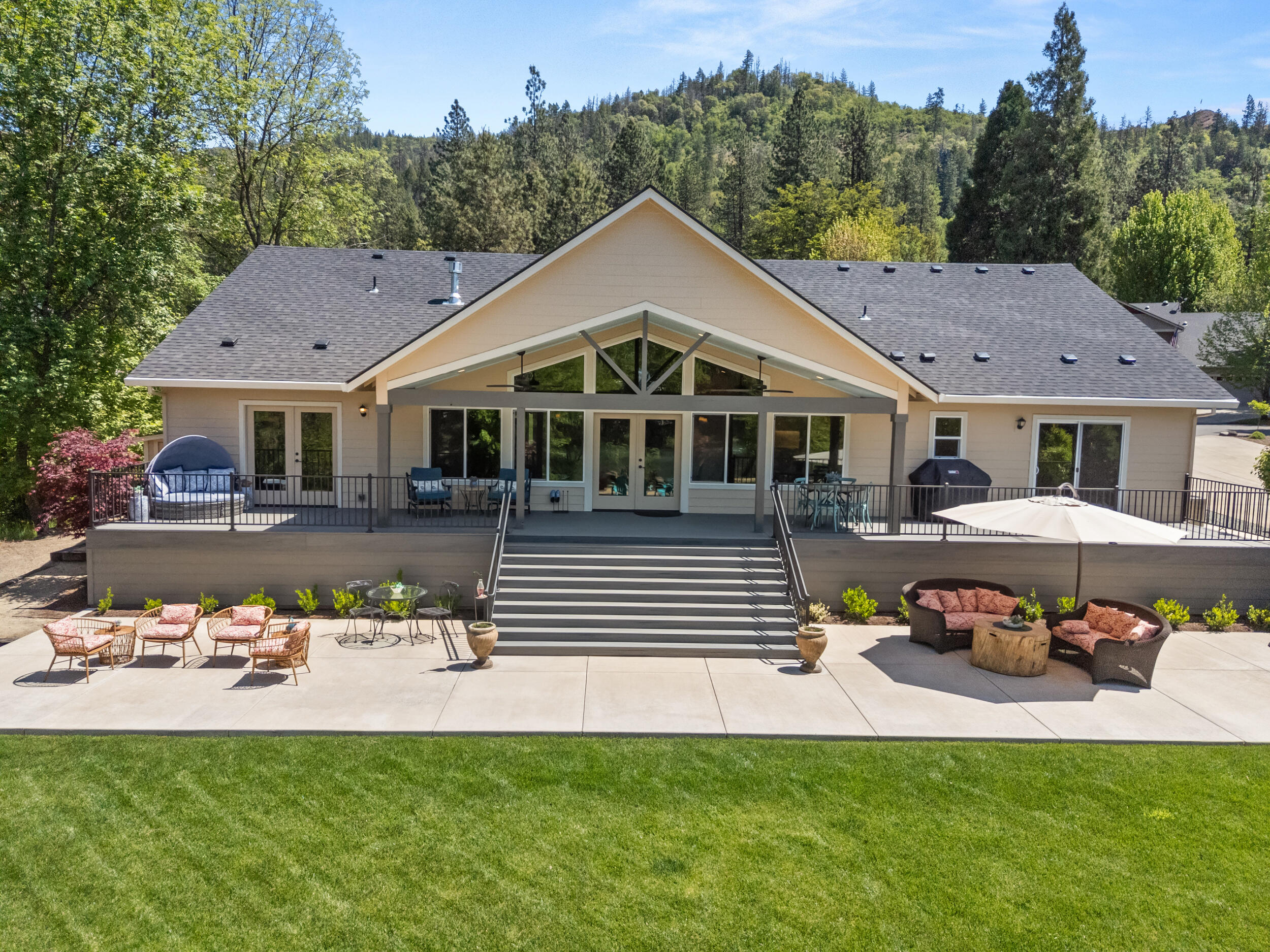 1060 Anglers Place