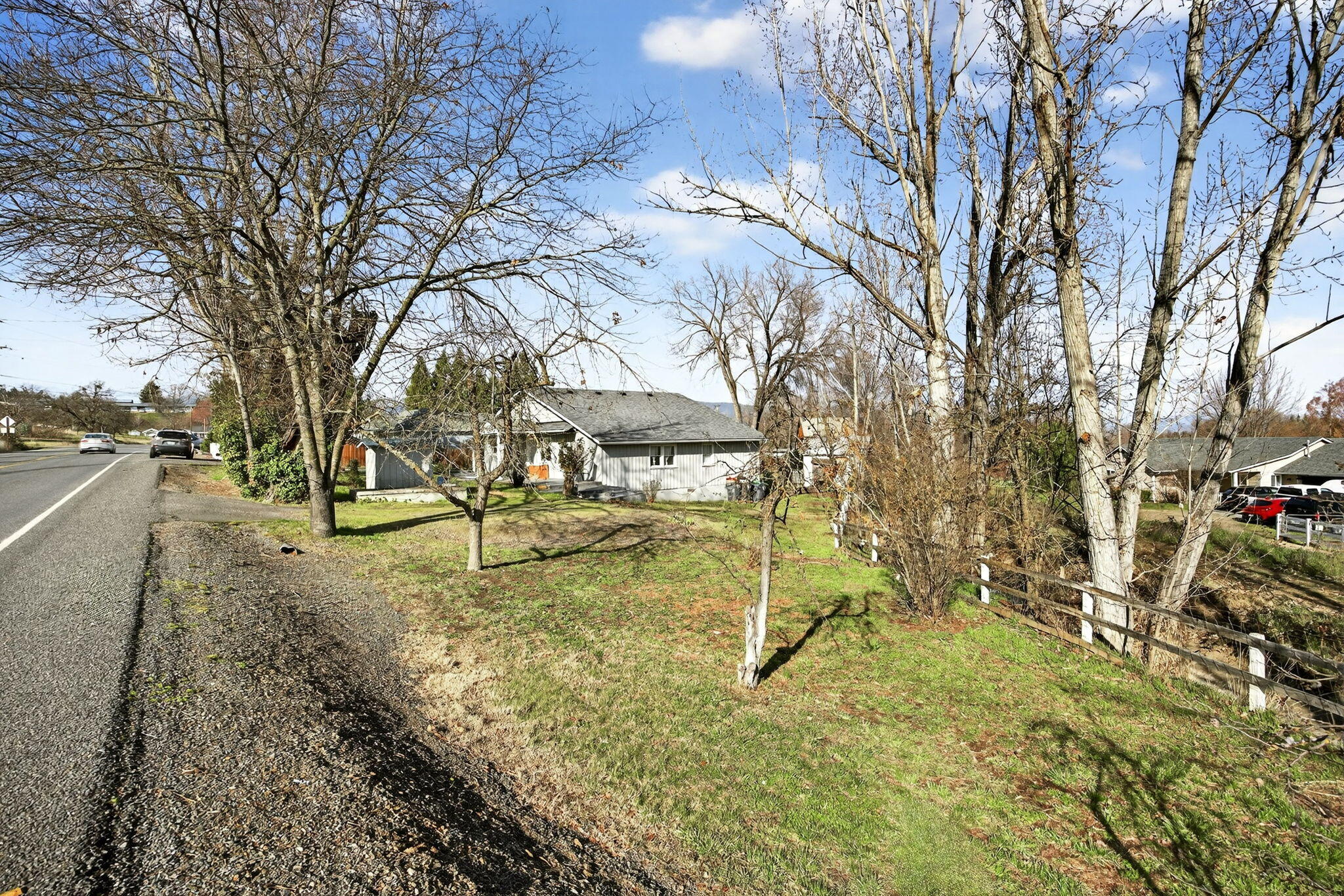 3418 S Stage Road