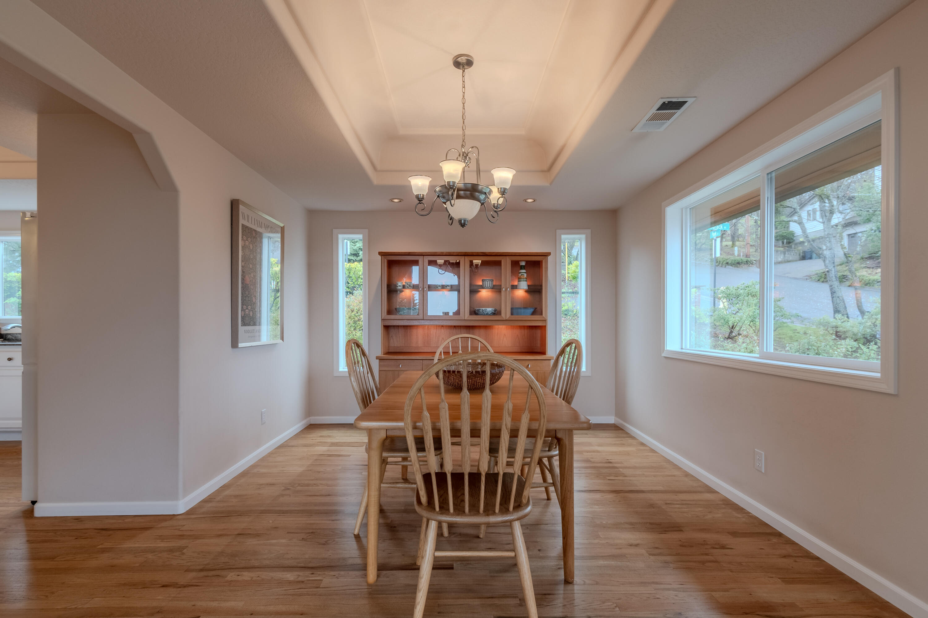 1911 Tamarack Place