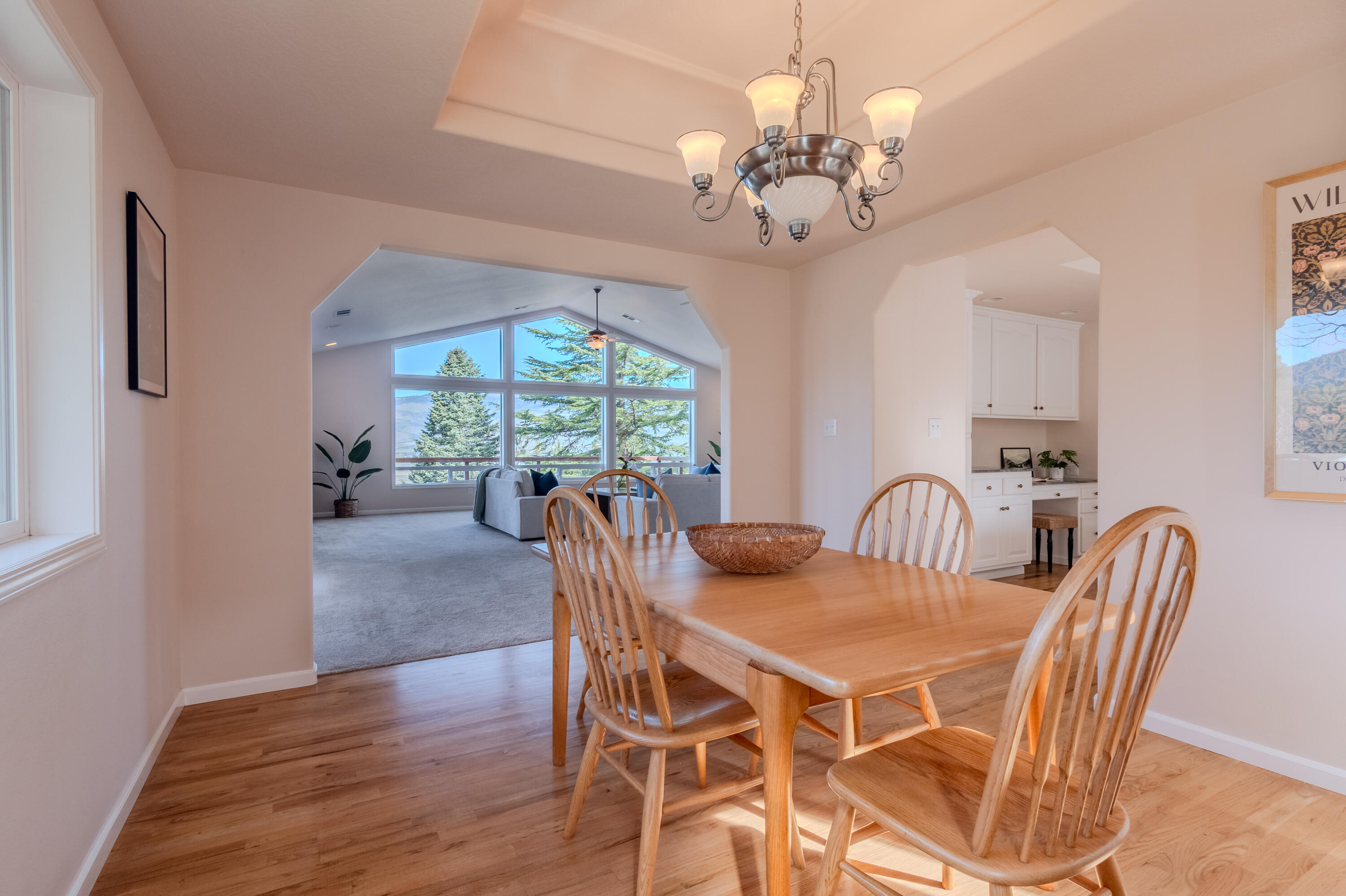 1911 Tamarack Place