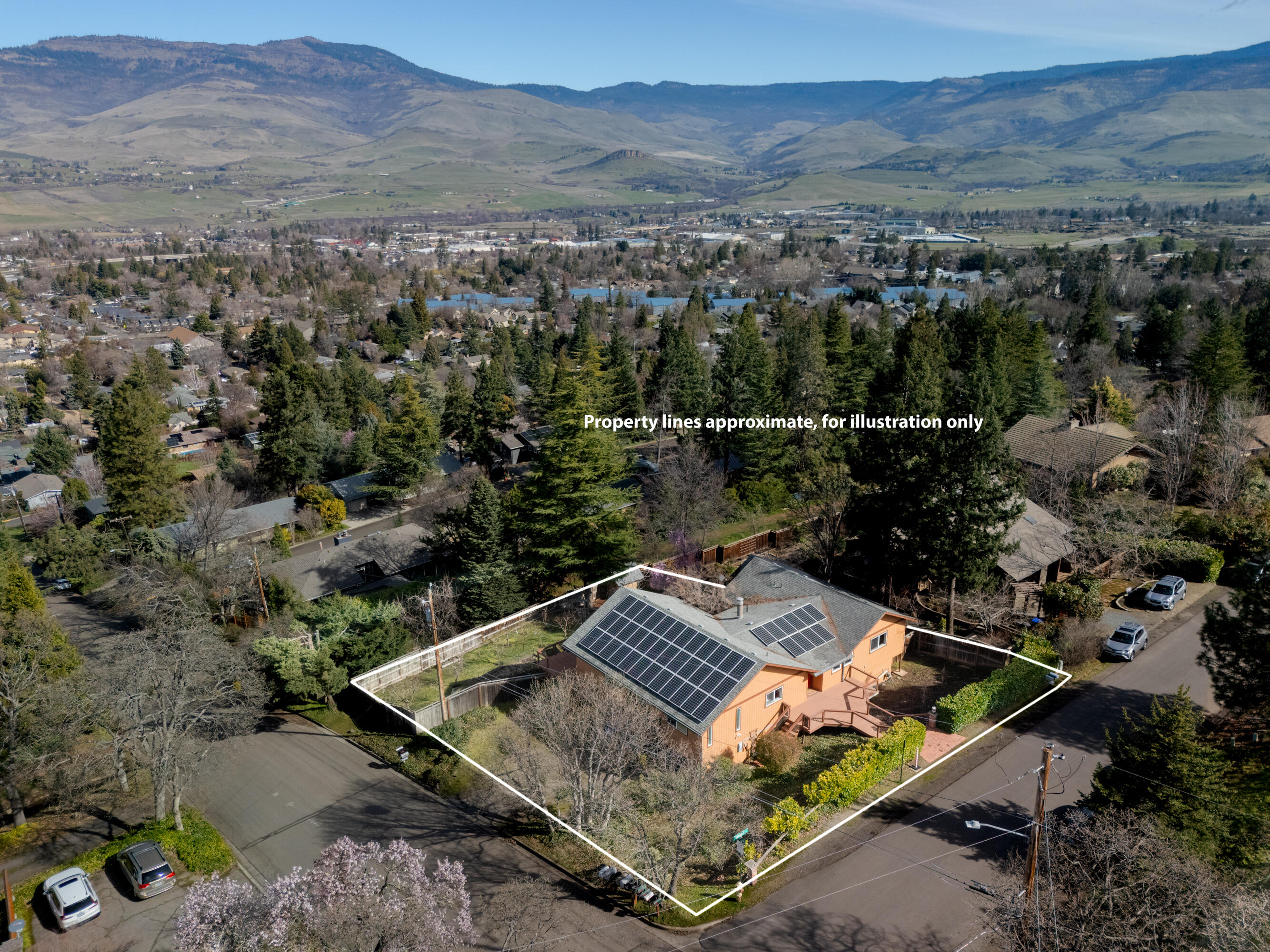 1911 Tamarack Place