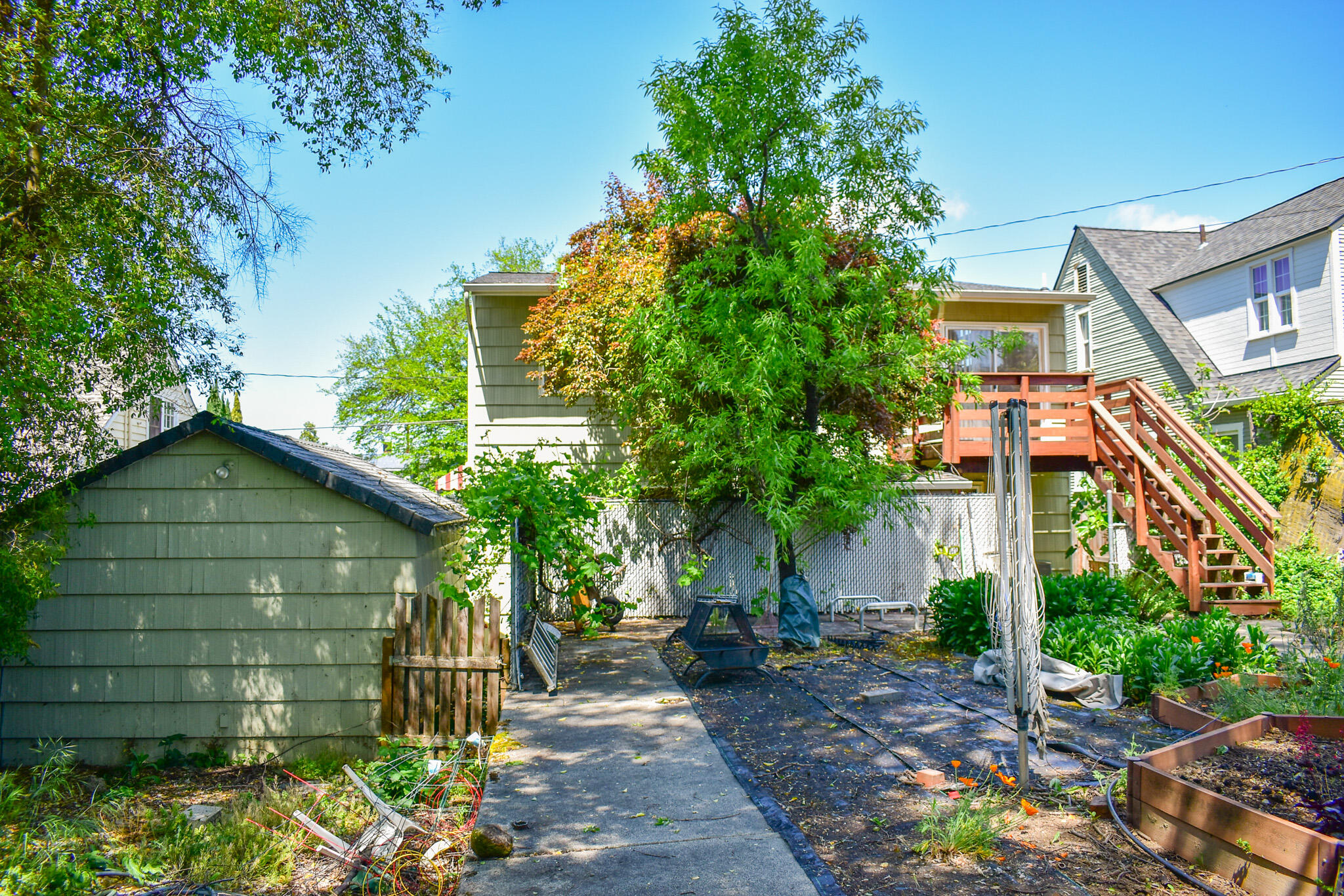 1114 -1116 Reddy Avenue