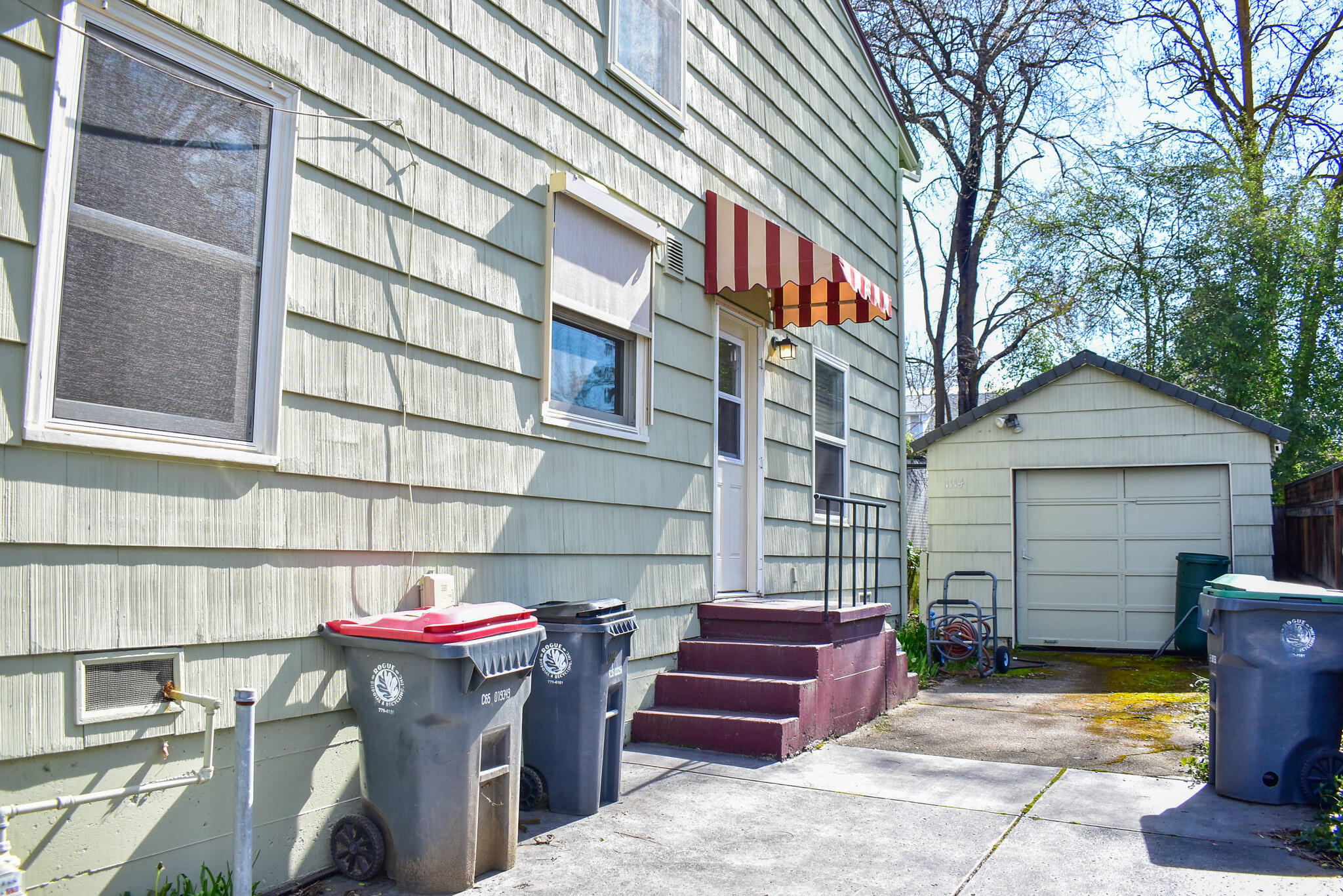 1114 -1116 Reddy Avenue
