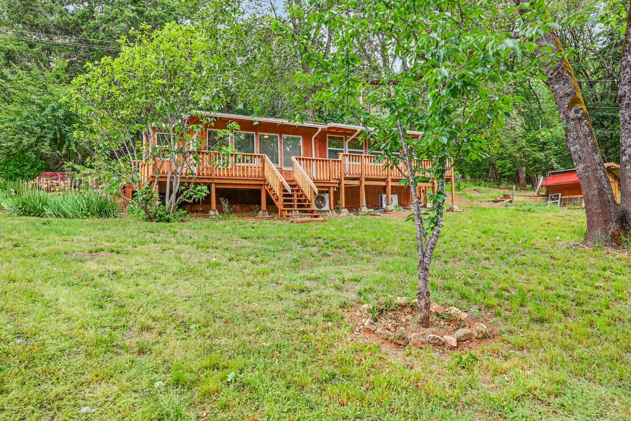 206 Lower Wolf Creek Road