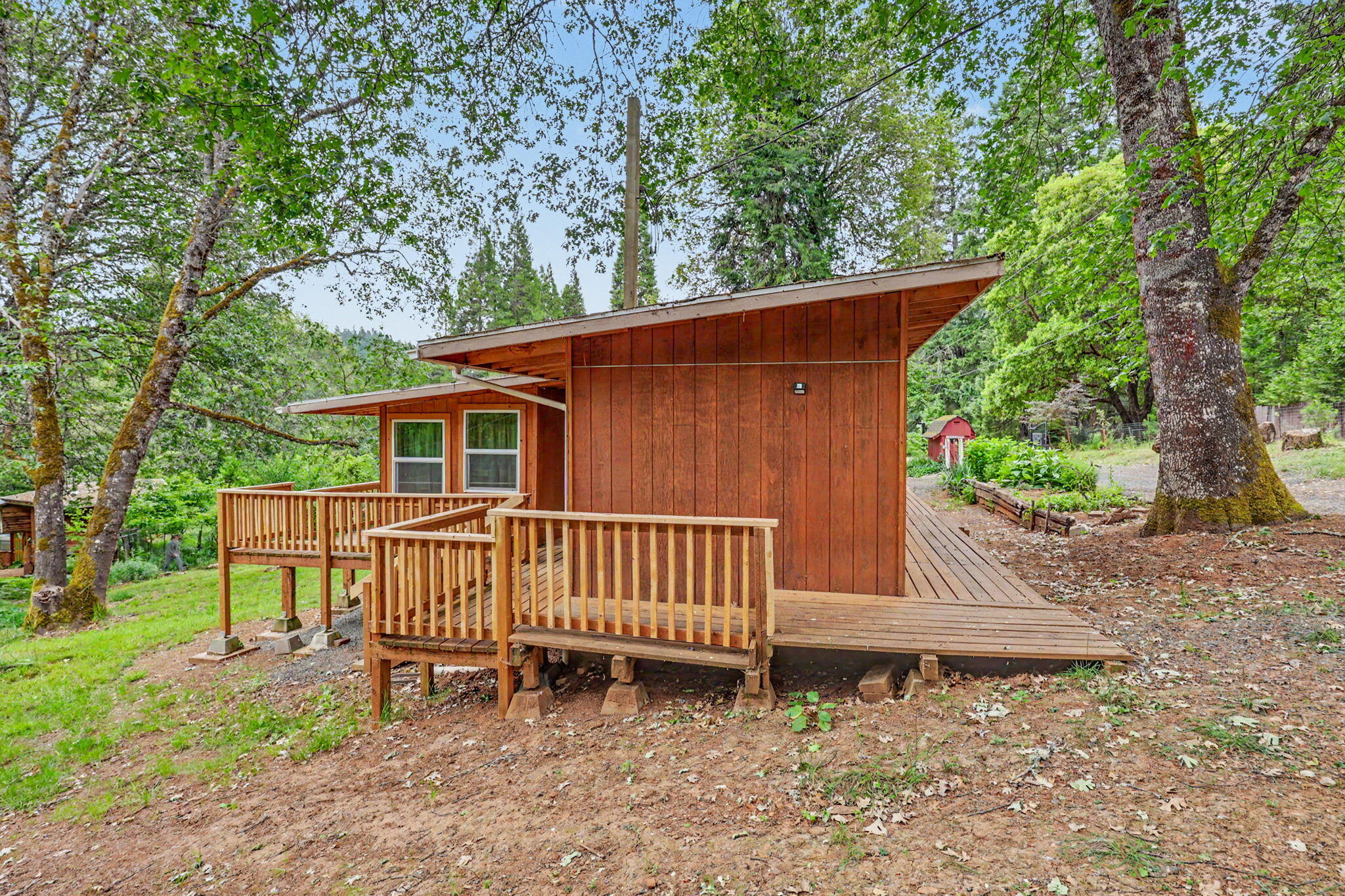 206 Lower Wolf Creek Road