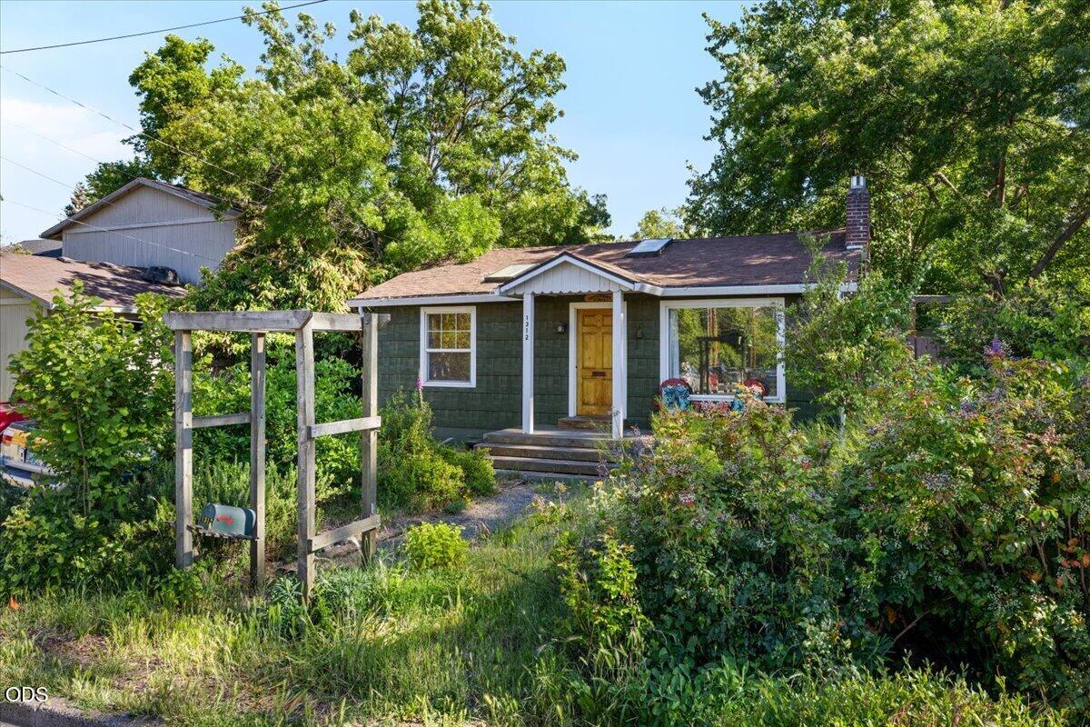 1312 Iowa Street