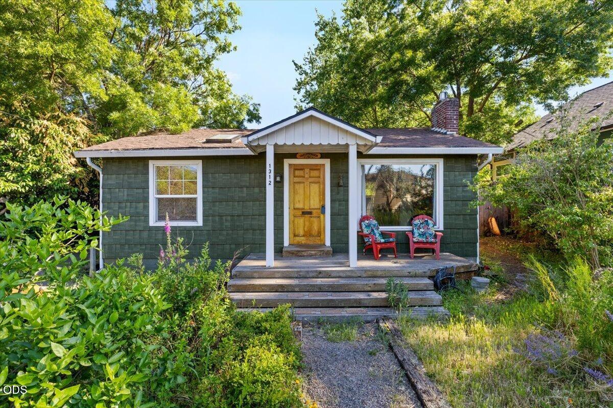 1312 Iowa Street