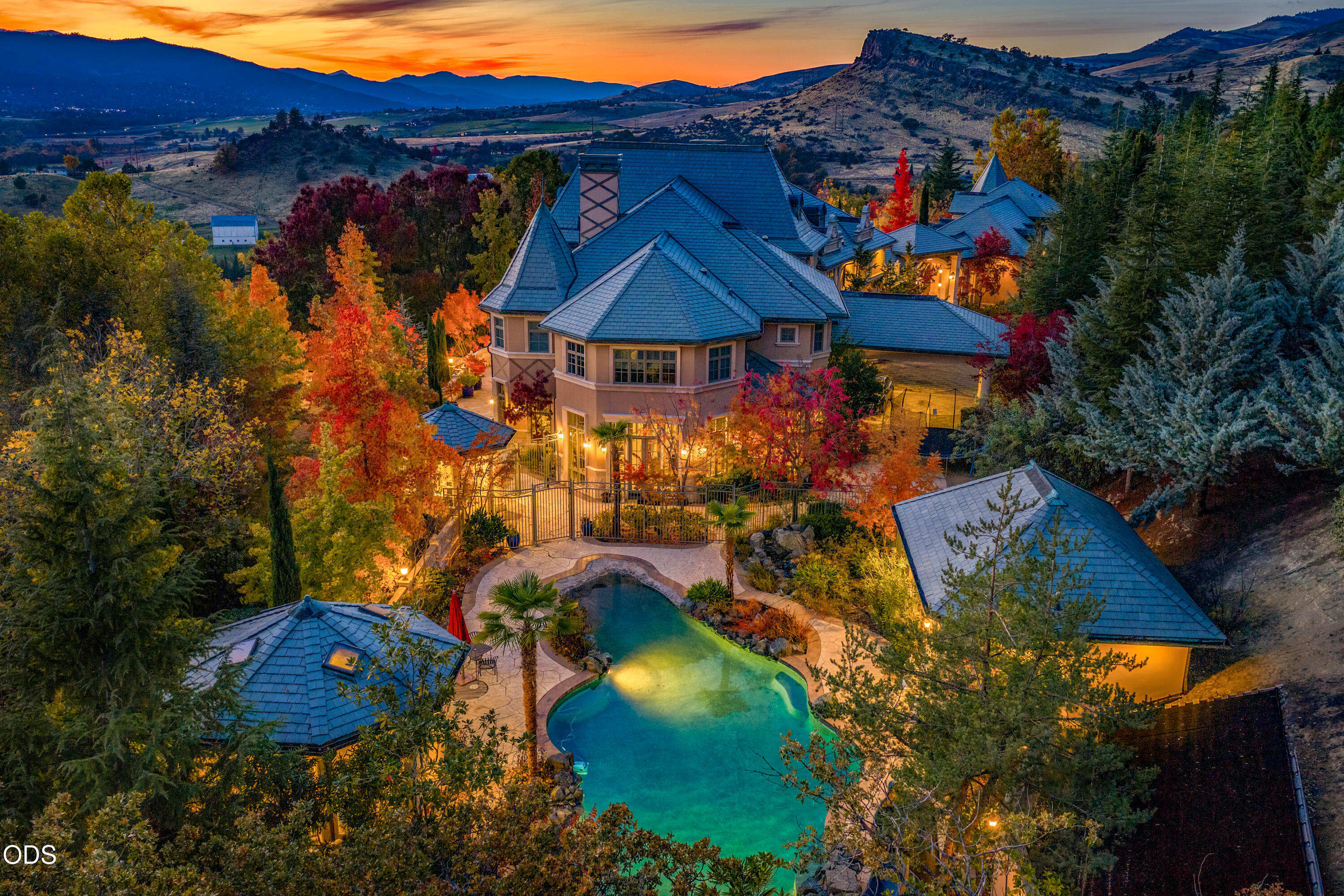 200 Belle Fiore Lane