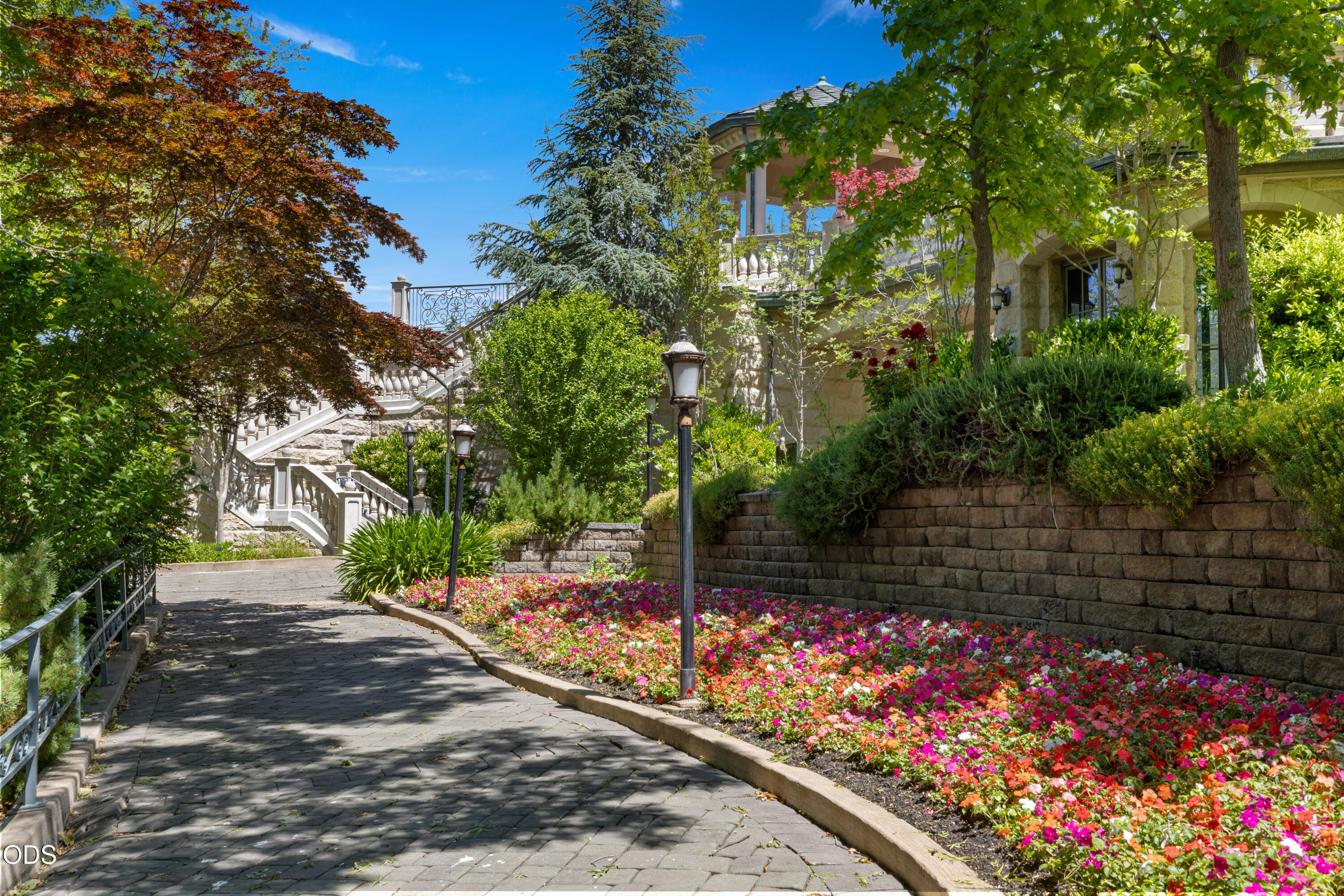 200 Belle Fiore Lane