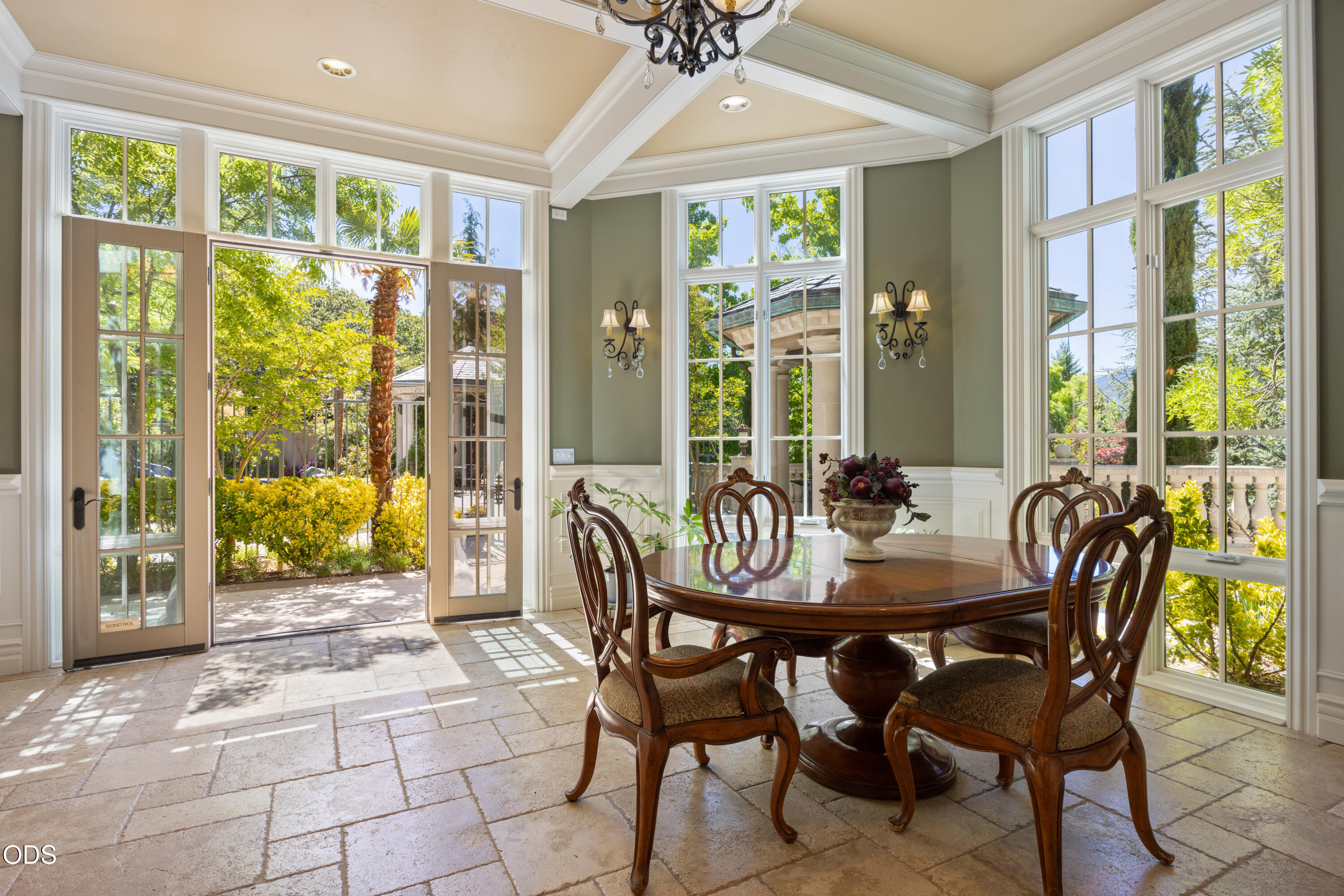 200 Belle Fiore Lane