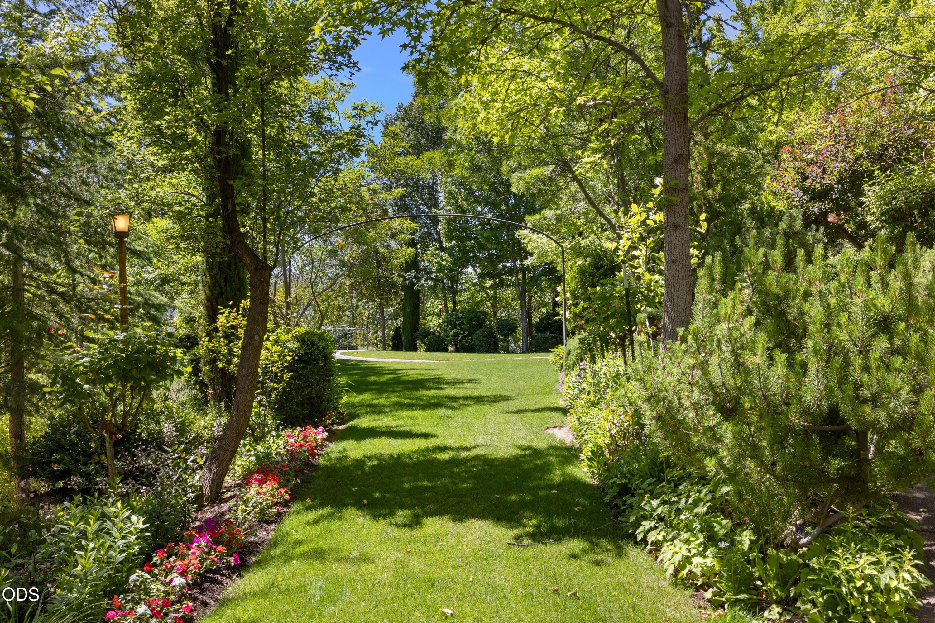 200 Belle Fiore Lane