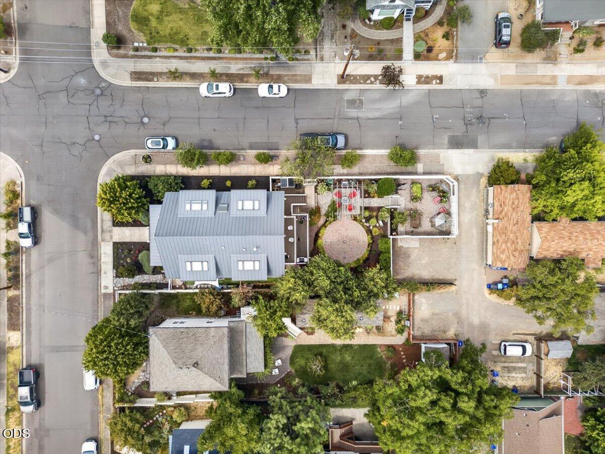 533 Fairview Street