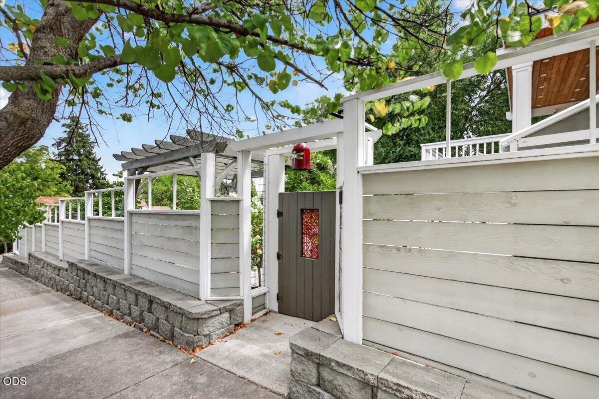 533 Fairview Street