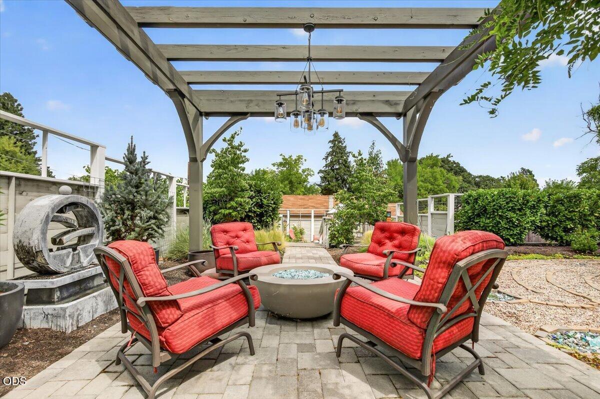 533 Fairview Street