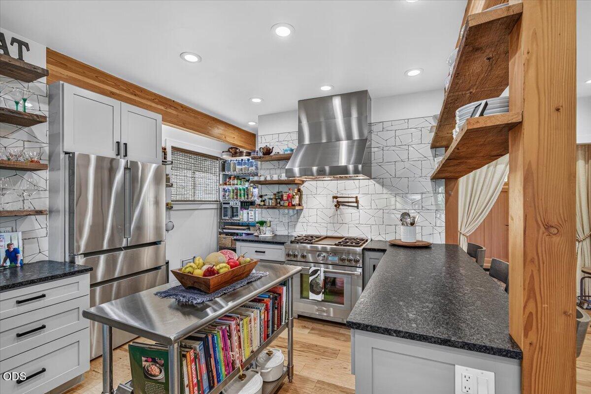 533 Fairview Street