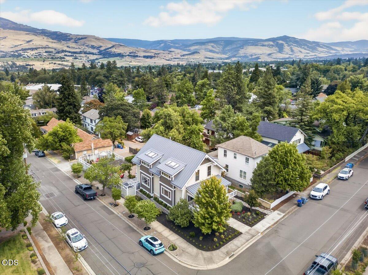 533 Fairview Street