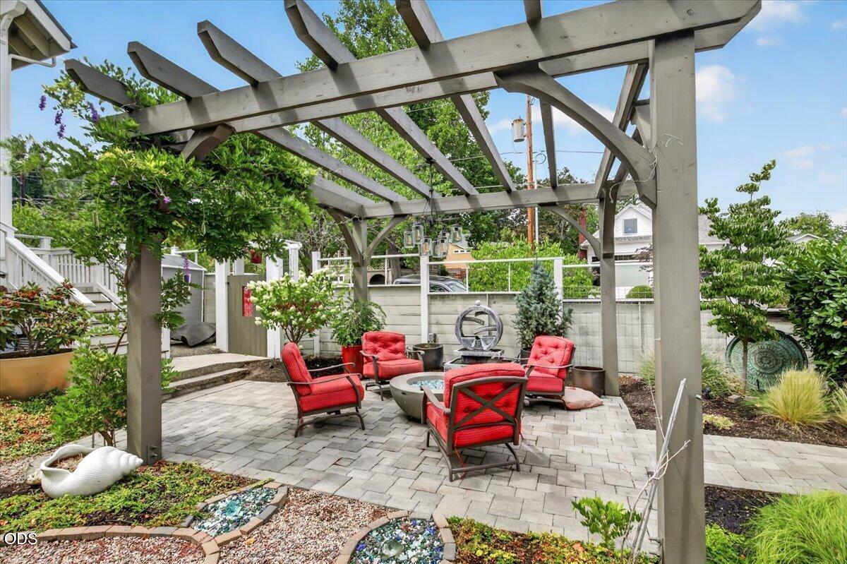 533 Fairview Street