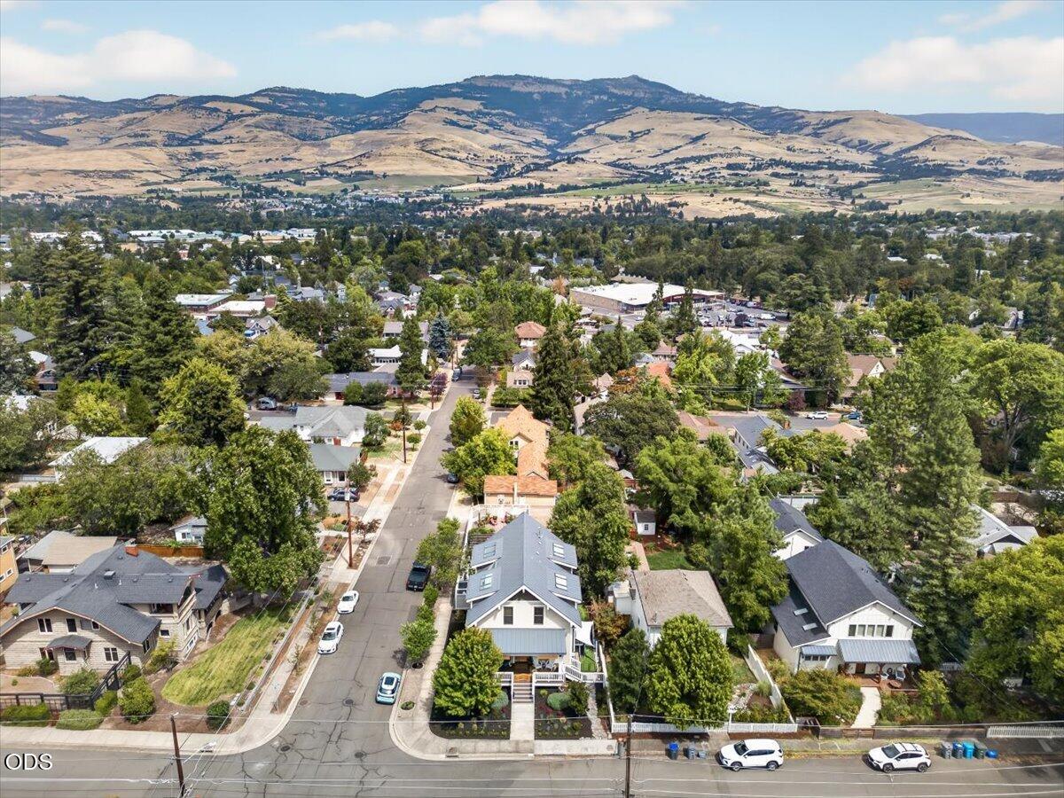 533 Fairview Street