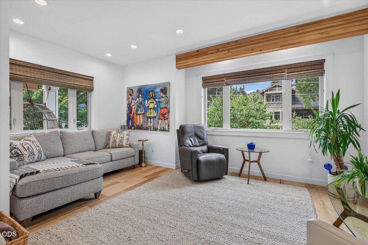 533 Fairview Street