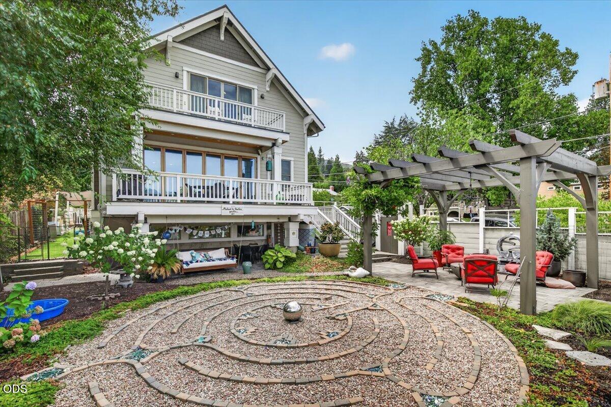 533 Fairview Street