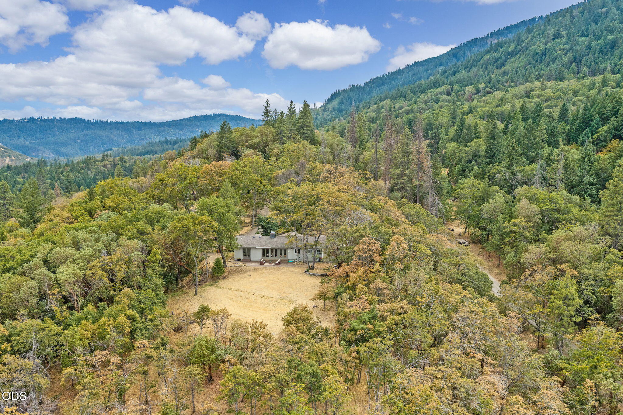 2590 Siskiyou Highway