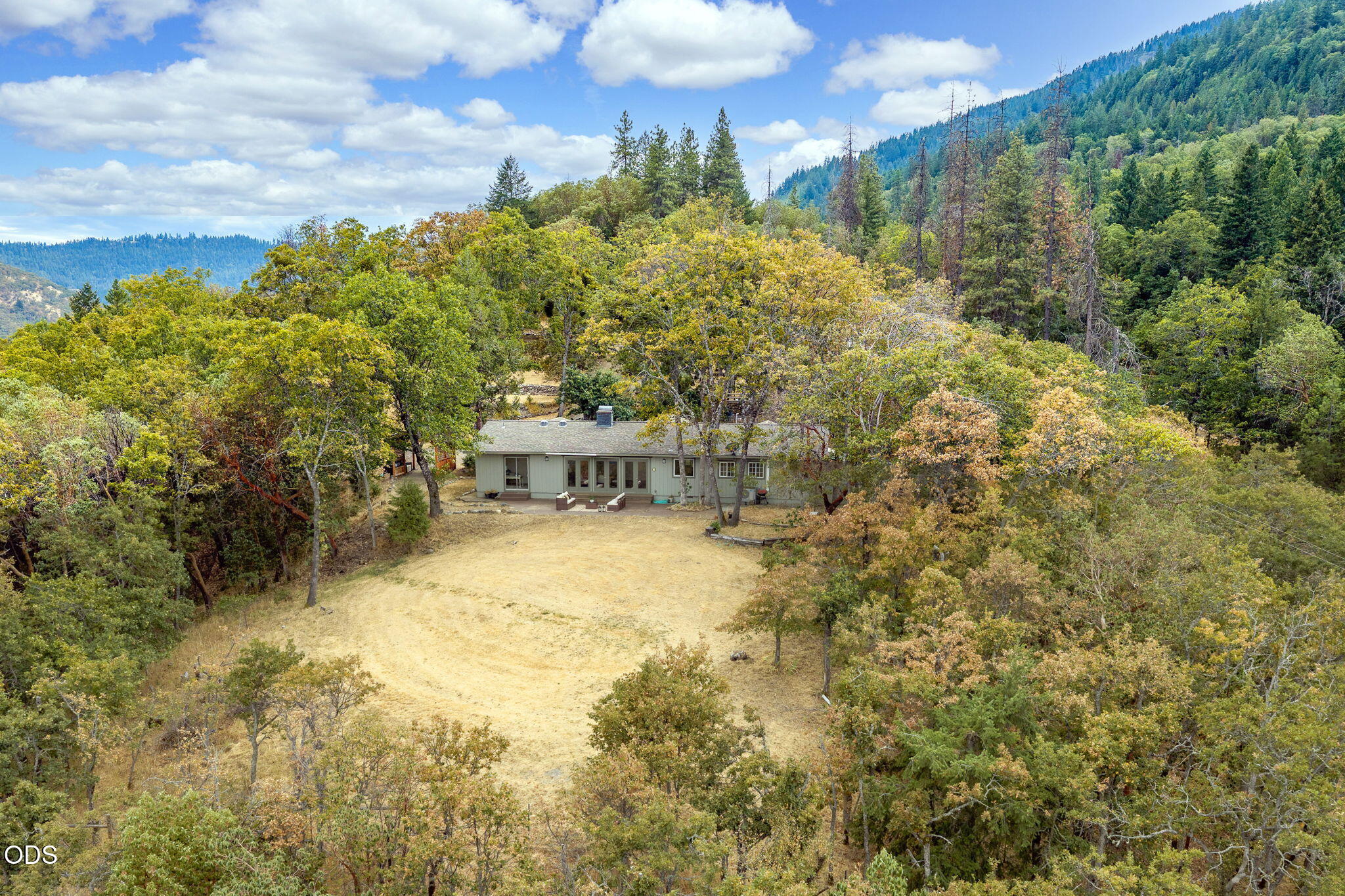 2590 Siskiyou Highway