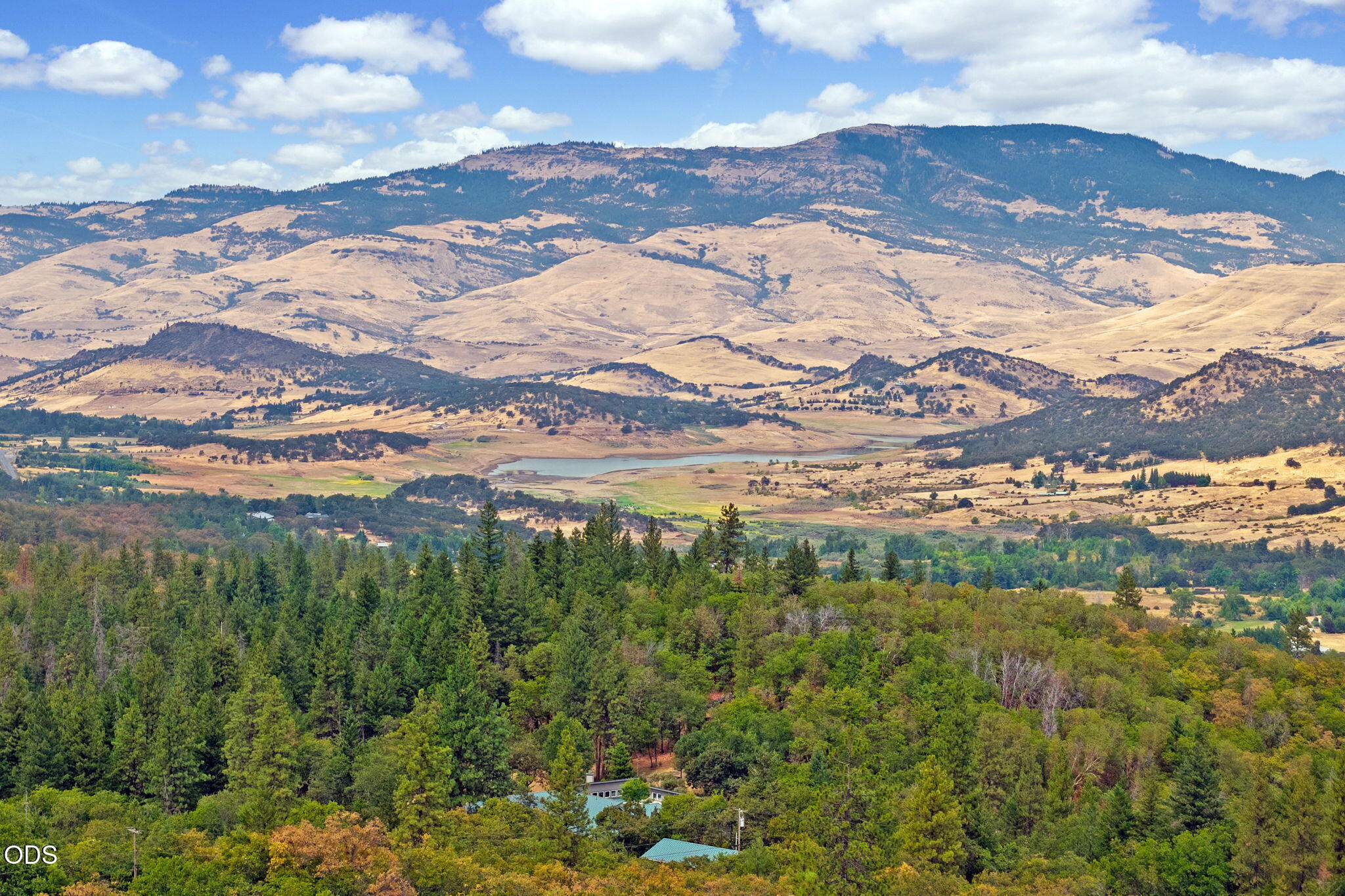 2590 Siskiyou Highway