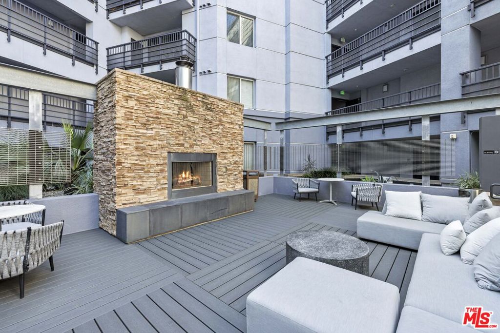 629 Traction Avenue 611