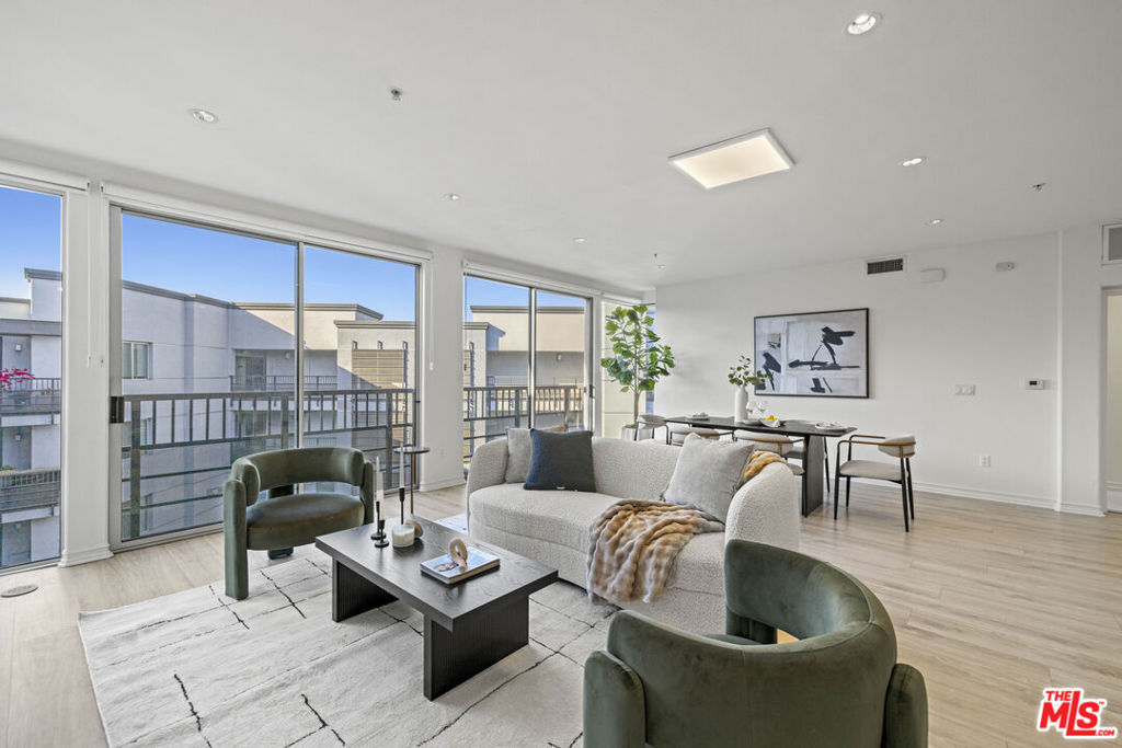 629 Traction Avenue 611