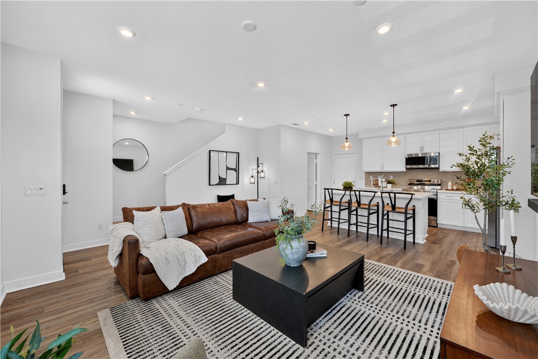 115 Sunstone Place