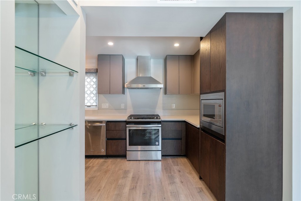 188 S Sierra Madre Boulevard Unit: 10