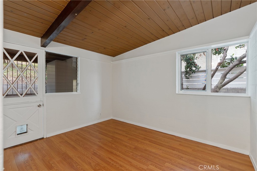 762 Divina Vista Street