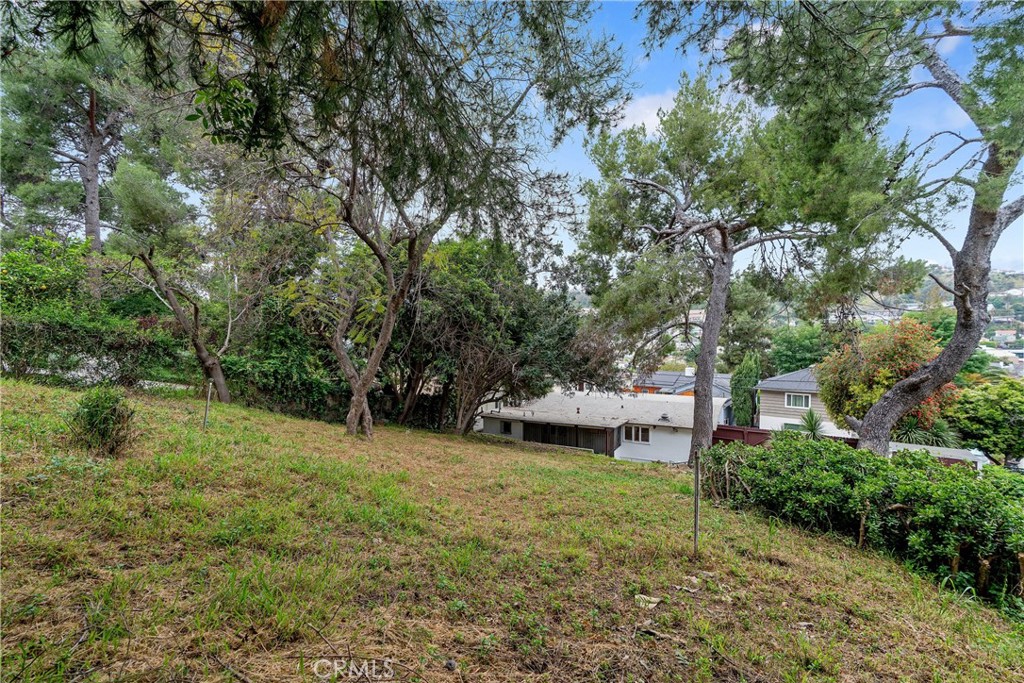 762 Divina Vista Street
